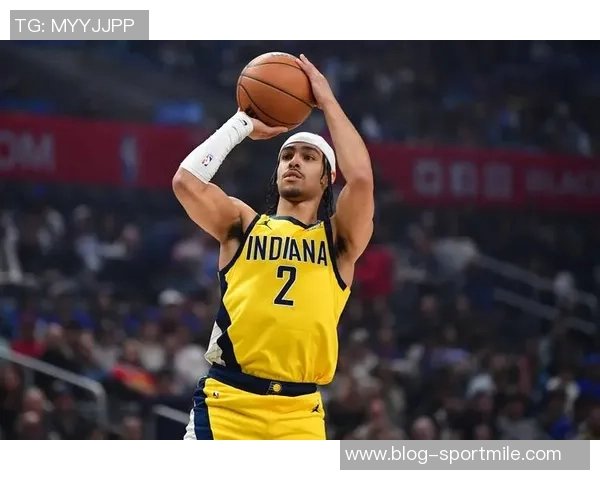 内姆哈德强调浓眉复出对球队至关重要攻防两端均为核心支柱