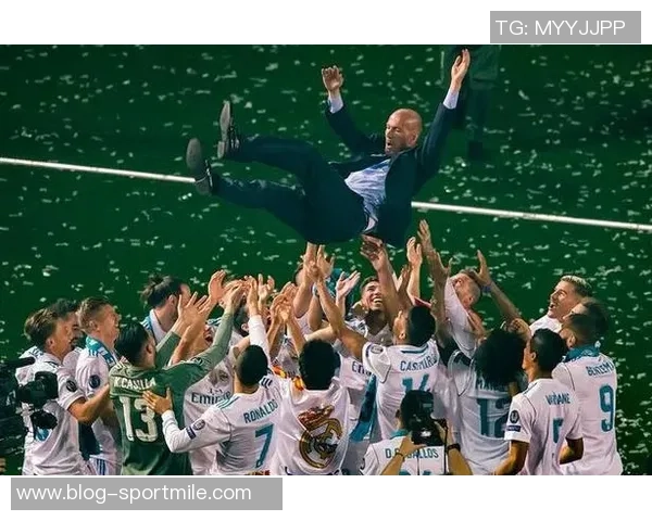 欧冠最佳阵容揭晓姆巴佩维尼修斯热苏斯领衔出战